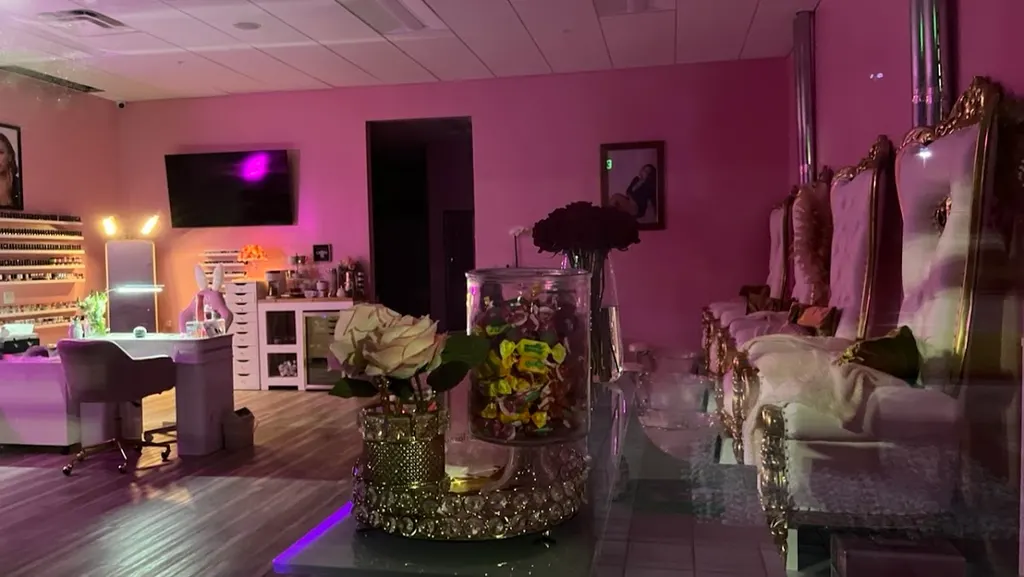 Perla's Nails — Nail salon in Orlando